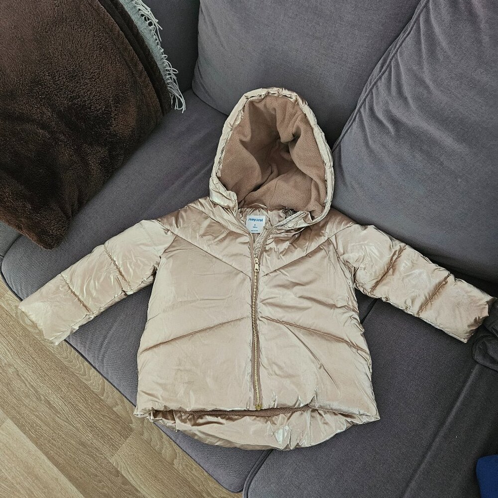 Mayoral girls puffer jacket size 4